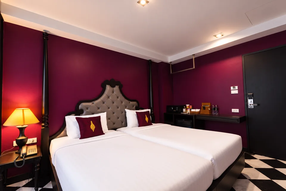 Violet Room — photo 1
