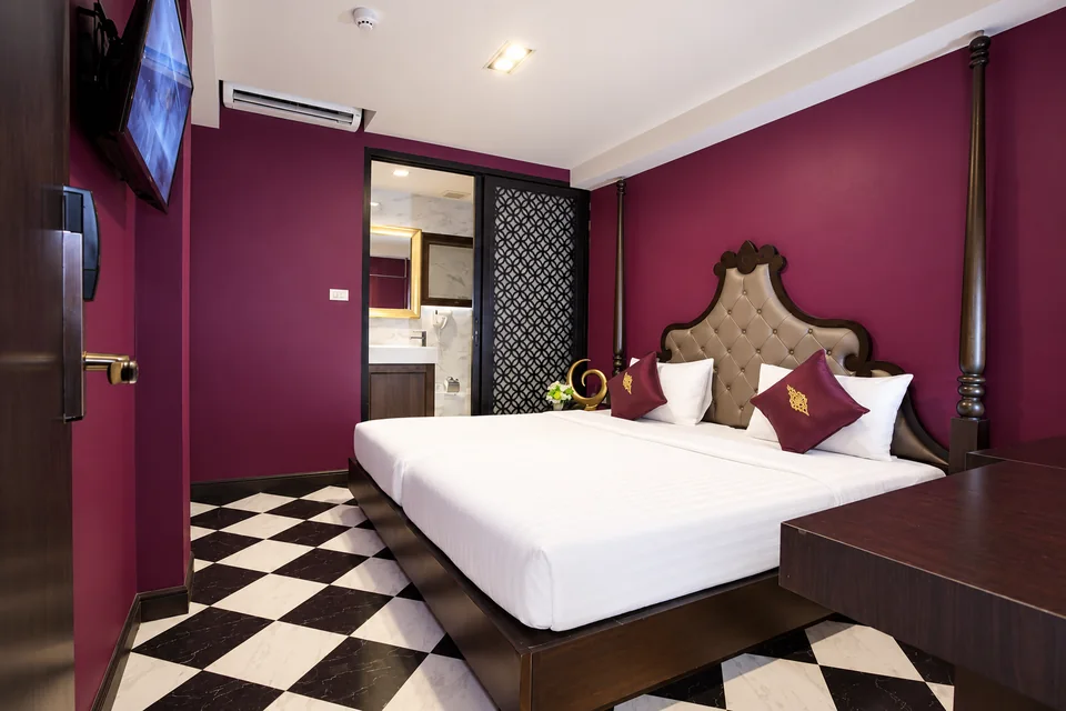 Violet Room — photo 3